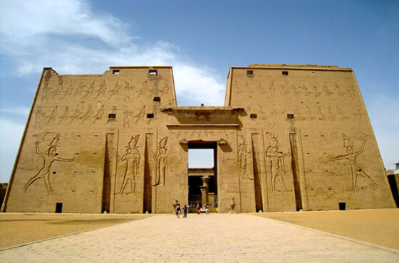 5 Day Cairo Luxor Edfu Kom Ombo Aswan and Abu Simbel